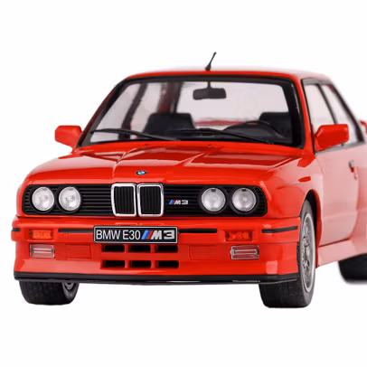 Macheta auto BMW M3 E30 1986 roșu Solido 1:18 – vedere din fata