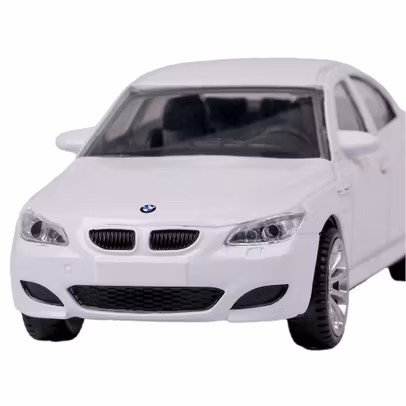 Macheta auto BMW M5 E60 2010 scara 1:43 alb