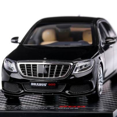 Macheta auto Brabus 900 Mercedes-Benz Maybach S600 2018 scara 1:43, negru, Almost Real
