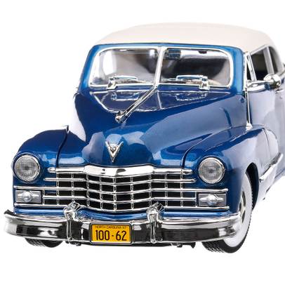 Macheta auto Cadillac Series 62 Soft Top Convertible scara 1:18 albastru Auto World