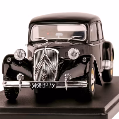 Macheta auto Citroen 15 Six Traction Avant 1953 negru 1:24