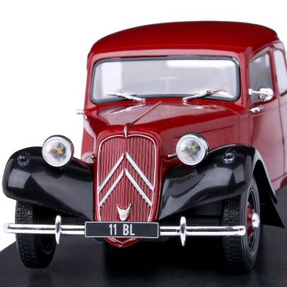 Macheta auto Citroen Traction Avant 11BL 1952 1:24