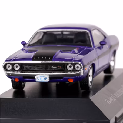 Macheta Dodge Challenger R/T 440 1970 Violet 1:43 Magazine Models - vedere din fata