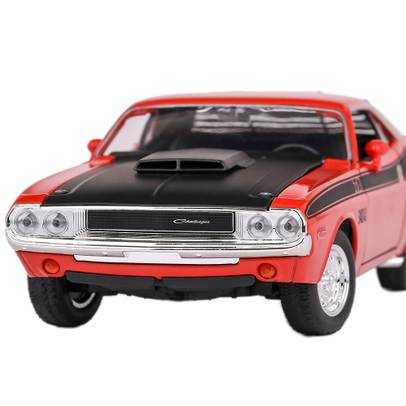 Macheta auto Dodge Challenger T-A 1970 portocaliu 1:24