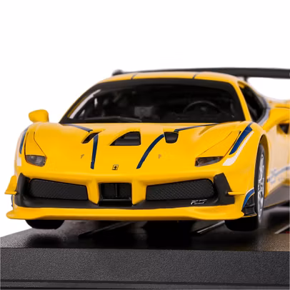 Macheta Ferrari 488 Challenge Nr.25 Galben 1:24 - BBurago - vedere din fata