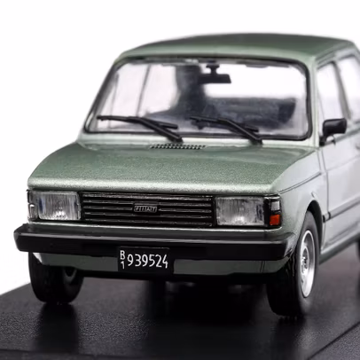 Macheta auto Fiat 147 Cl5 1983 scara 1:43 verde Atlas