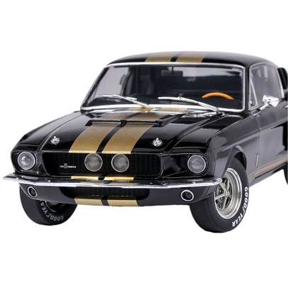 Macheta auto Ford Mustang GT500 scara 1:18 negru Solido