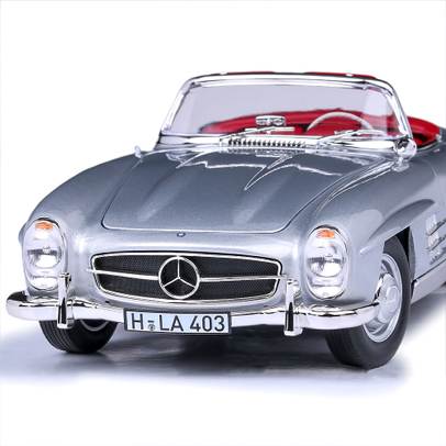 Macheta auto Mercedes-Benz 300 SL Roadster (W198) 1957, scara 1:18, argintiu, Norev