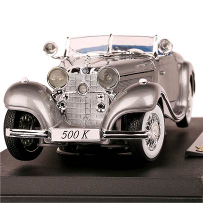 Macheta Mercedes 500 K 1936 argintiu – scara 1:18 – Maisto - vedere din fata