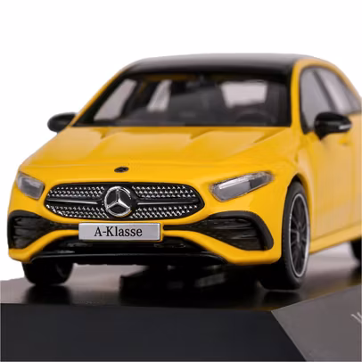 Macheta auto Mercedes-Benz A-Class (W177) AMG Line 2022 galben metalizat