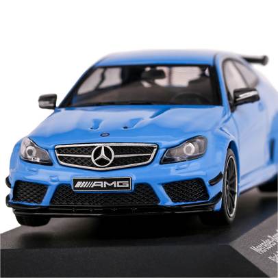 Macheta auto Mercedes-Benz C63 AMG Black Series 2012 albastru 1:43