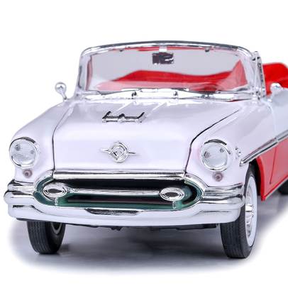 Macheta auto Oldsmobile Super 88 Convertible 1955 1:24