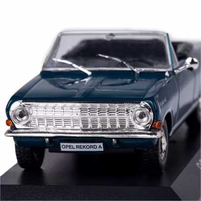 Macheta auto Opel Rekord Scara 1:43 verde Magazine Models - Resigilat