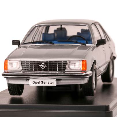 Macheta auto Opel Senator 3.0 1978 argintiu 1-24