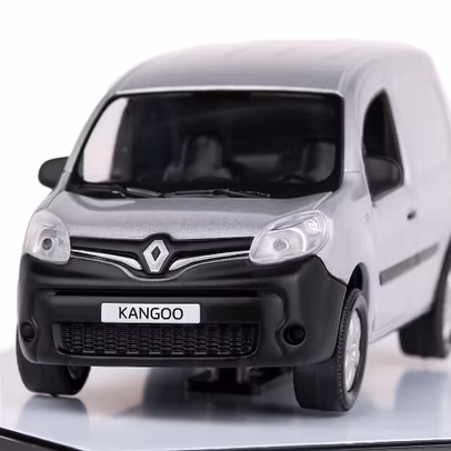 Macheta auto Renault Kangoo Van 2021 argintiu 1:43