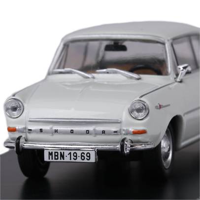 Macheta auto Skoda 1100MBX 1969 gri deschis1-43 Abrex