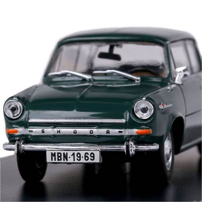Macheta auto Skoda 1100MBX 1969 verde inchis 1-43 Abrex