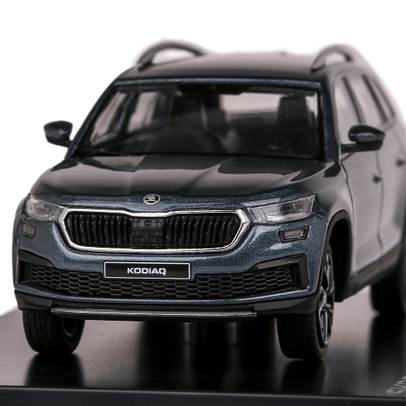 Macheta auto Skoda Kodiaq FL 2021 gri scara 1:43 Abrex - vedere din fata