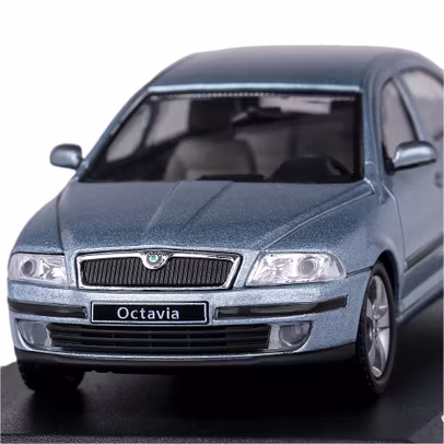 Macheta auto Skoda Octavia II 2004 scara 1-43 gri Abrex
