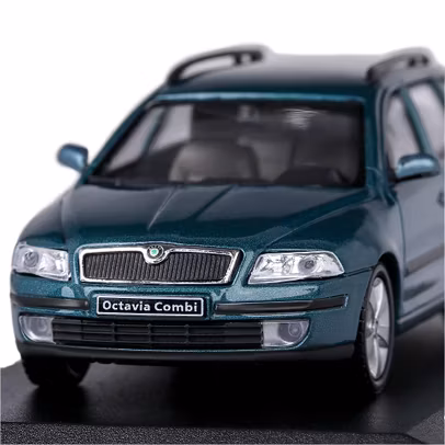 Macheta auto Skoda Octavia II Combi 2004 1-43 verde island-2