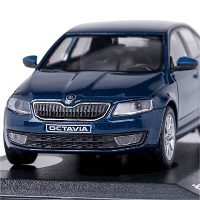 Machetă auto Skoda Octavia III 2012 albastru metalizat, scara 1:43 - vedere din fata close up