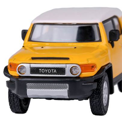 Macheta auto Toyota FJ Cruiser 2007 scara 1:43 galben