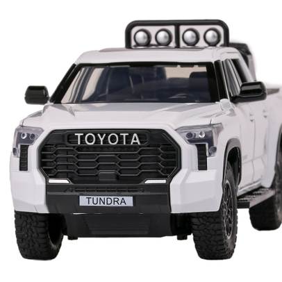 Macheta auto Toyota Tundra TRD Offroad 2023 alb 1-24