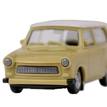 Macheta auto Trabant 601S Universal bej scara 1-87