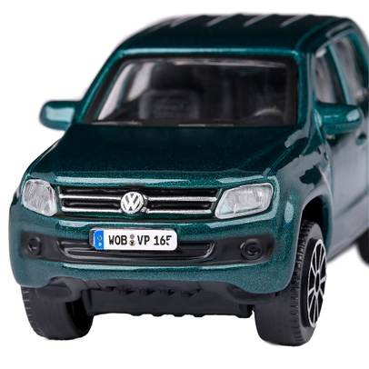 Macheta auto Volkswagen Amarok 2011 scara 1:43 verde Bburago