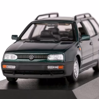 Macheta auto Volkswagen Golf Variant 1997 1:43