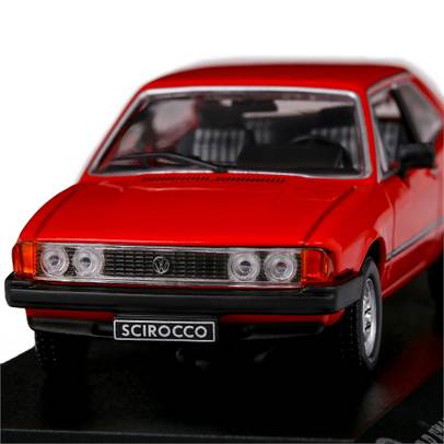 Macheta auto Volkswagen Scirocco 1980 scara 1:43 rosu Triple9