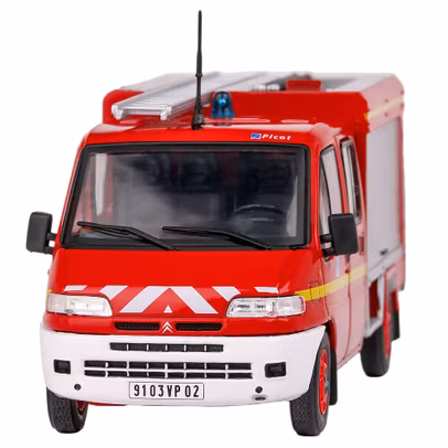 Macheta autospeciala Pompieri Citroen Jumper Double Cabine 2002 rosu 1:43 - vedere frontala