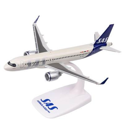 Macheta avion Airbus A320neo SAS Roar Viking SE-ROX 1:200 Herpa Snap-Fit - vedere 3/4 stanga fata