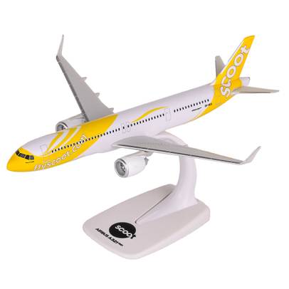 Macheta Airbus A321neo Scoot Airlines 1:200 PPC - vedere 3/4 stanga fata