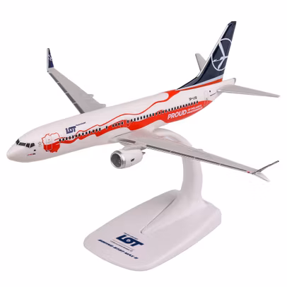 Macheta avion Boeing 737-8Max LOT Proud 1:200 PPC