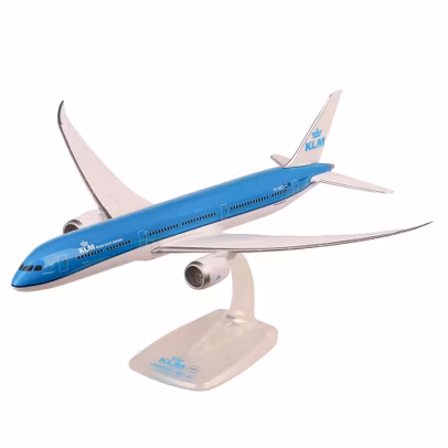 Macheta avion Boeing 787-10 Dreamliner KLM PH-BKC 1:200 PPC - vedere 3/4 stanga fata