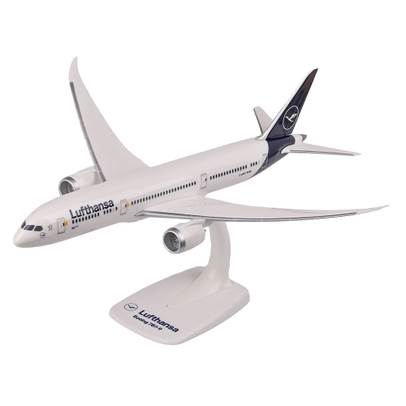 Macheta avion Lufthansa Boeing 787-9 Dreamliner D-ABPA „Berlin” - scara 1:200 PPC Models 222611 - vedere 3/4 stanga fata