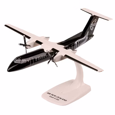 Macheta De Havilland Canada DHC-8-300 Air New Zealand 1:100 PPC - vedere 3/4 stanga fata