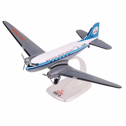 Macheta avion Douglas DC-3 Princess Amalia KLM PH-PBA 1:100 PPC - vedere 3/4 stanga fata