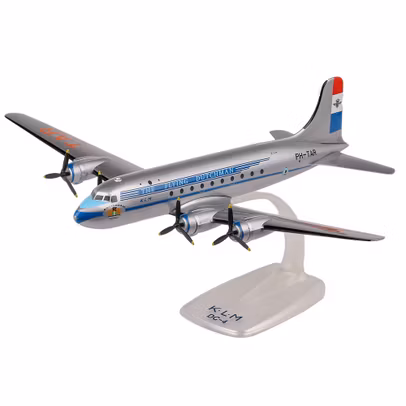 Macheta avion KLM Douglas DC-4 PH-TAR Flying Dutchman - scara 1:125 PPC Models 221881 - vedere 3/4 stanga fata