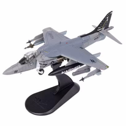Macheta avion Harrier II Plus AV-8B VMA-214 2009 1-72 Hobby Master