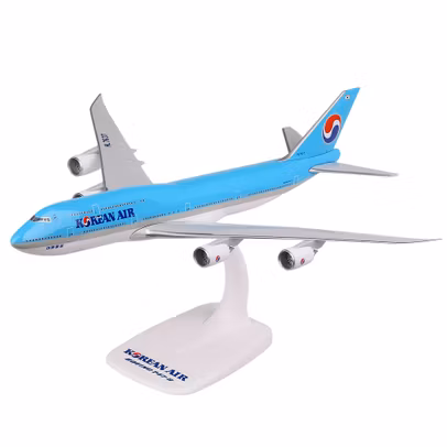 Macheta avion Korean Air Boeing 747-8i HL7637 1:250 PPC - vedere 3/4 stanga fata