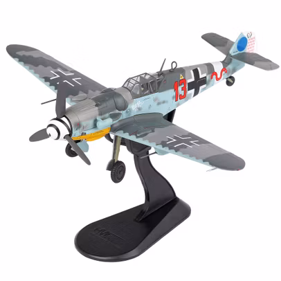 Macheta avion Messerschmitt BF 109G Heinrich Bartels Red 13 Greece1945 scara 1:48 Hobby Master