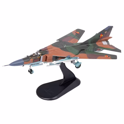Macheta avion MIG-23ML Flogger Red 340 East German Air Force 1990 scara 1-72 Hobby Master