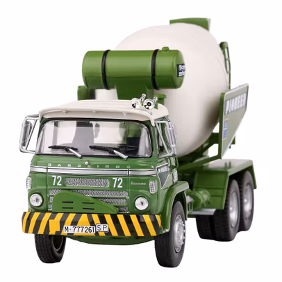 Macheta Barreiros Centauro Camion Betoniera 3 Axe 1968 Verde cu Alb - Scara 1:43 - Magazine Models