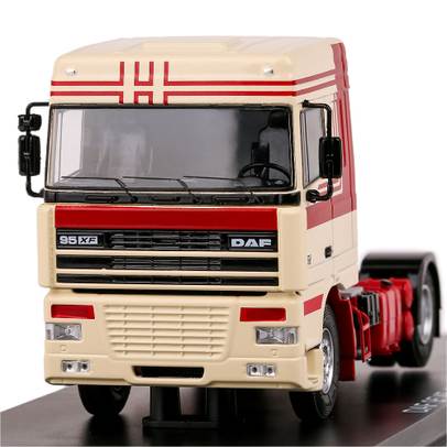 Macheta cap tractor DAF 95XF 430 2002 bej cu visiniu Premium ClassiXXs