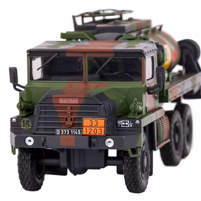 Macheta cisterna militara Berliet GBC 8 KT camuflaj 1:43