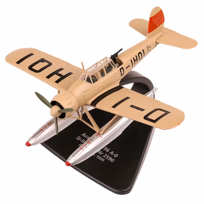 Macheta hidroavion Arado Ar 196 D-IHQI Prototype 1939 1:72 Oxford - vedere 3/4 stanga fata sus