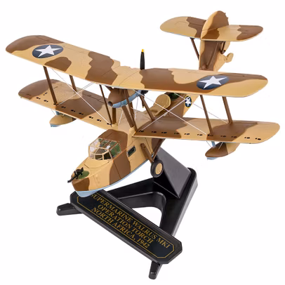 Macheta Hidroavion Supermarine Walrus Operation Torch 1942 1:72 Oxford Diecast - vedere 3/4 stanga fata