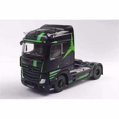 Macheta Mercedes-Benz Actros R5 2023 negru 1:24 Solido - vedere 3/4 stanga fata